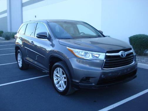 2015 Toyota Highlander LE