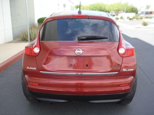 Cayenne Red 2011 Nissan Juke SL