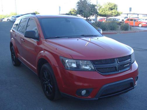 Redline 2 Coat Pearl 2019 Dodge Journey SE