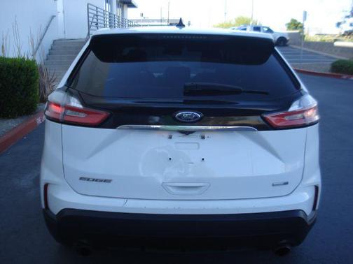 Oxford White 2020 Ford Edge SE