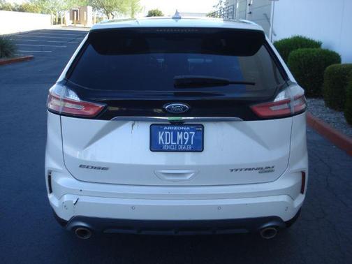 White Platinum Metallic Tri-Coat 2019 Ford Edge Titanium