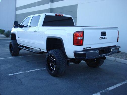 2018 GMC Sierra 1500 SLE