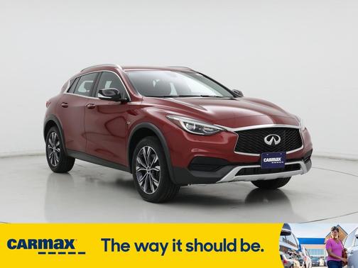 2018 INFINITI QX30 Luxury