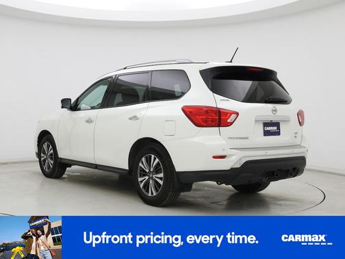 2017 Nissan Pathfinder SL