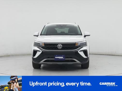 White 2022 Volkswagen Taos SE