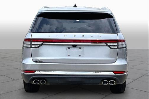 Silver Radiance Metallic Clearcoat 2022 Lincoln Aviator Reserve