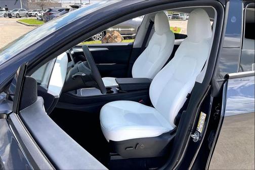 2024 Tesla Model Y Long Range Dual Motor All-Wheel Drive