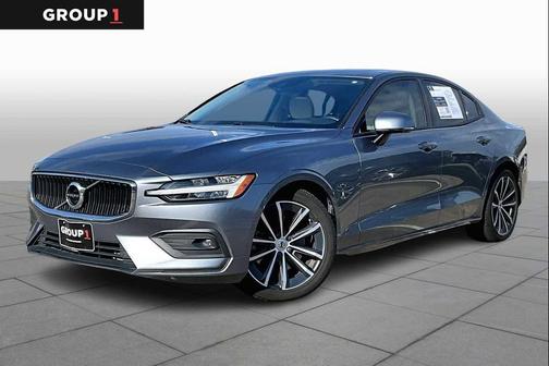 2021 Volvo S60 T5 Momentum
