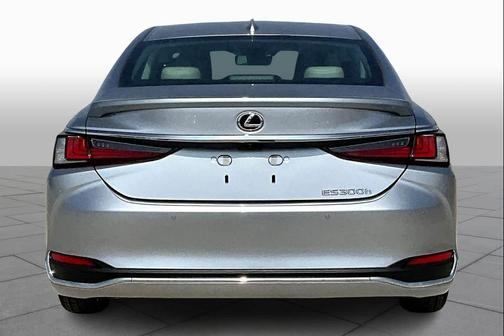 2025 Lexus ES 300h Base