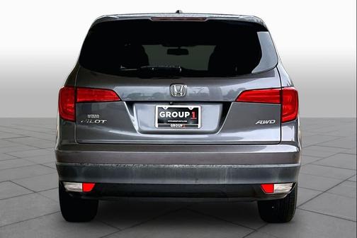 Modern Steel Metallic 2017 Honda Pilot EX-L
