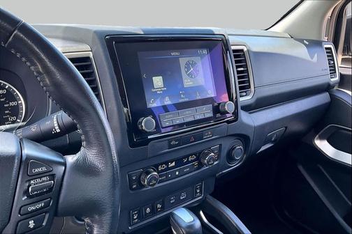 Super Black 2023 Nissan Frontier SV
