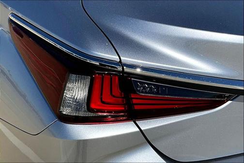 2025 Lexus ES 350 Base