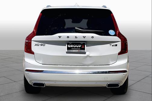 Crystal White Metallic 2020 Volvo XC90 T6 Inscription