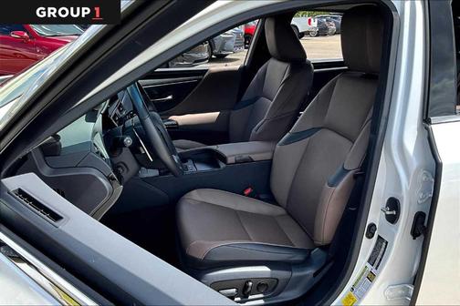 2025 Lexus ES 300h Base