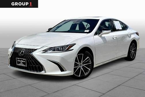 2025 Lexus ES 300h Base