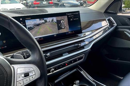 2023 BMW X7 xDrive40i
