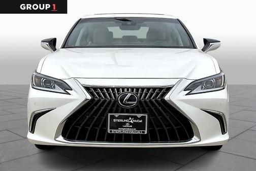 2025 Lexus ES 300h Base