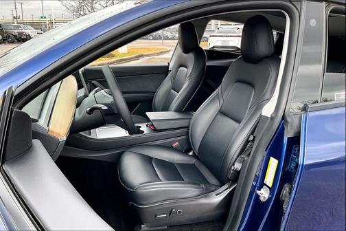 2021 Tesla Model Y Long Range Dual Motor All-Wheel Drive