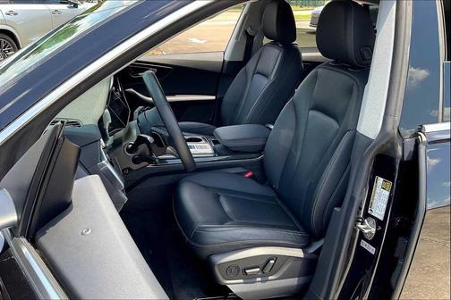 2021 Audi Q8 55 Premium Plus