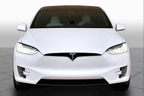 Pearl White Multi-Coat 2018 Tesla Model X 100D