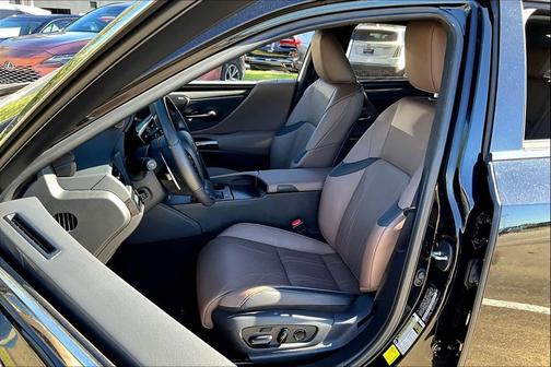 2024 Lexus ES 350 Ultra Luxury