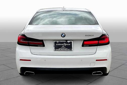 2022 BMW 530 i