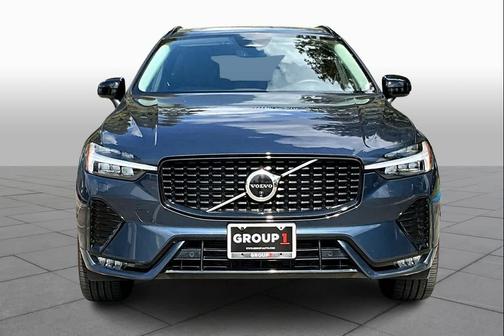 2024 Volvo XC60 B5 Plus Dark Theme