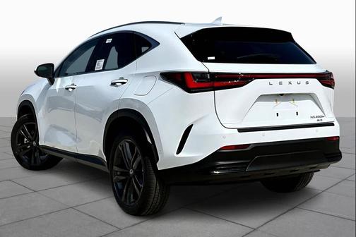 2026 Lexus NX 450h+ Luxury