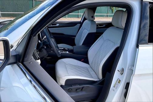 2024 Volkswagen Atlas Cross Sport 2.0T SEL Premium