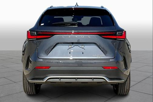 2026 Lexus NX 450h+ F SPORT Handling