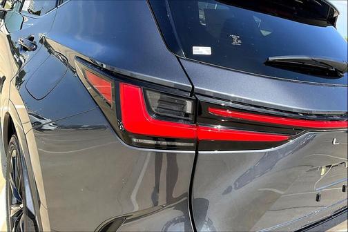 2026 Lexus NX 450h+ F SPORT Handling