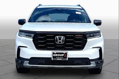 Platinum White Pearl 2025 Honda Pilot TrailSport