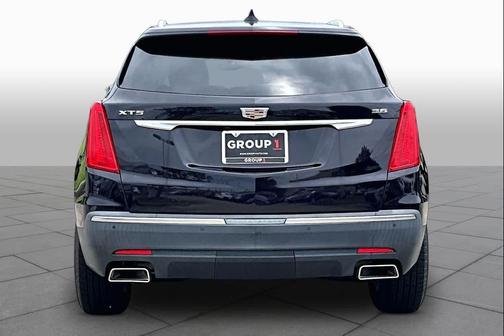 Midnight Sky Metallic 2018 Cadillac XT5 Luxury