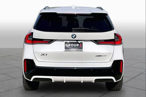 Mineral White Metallic 2025 BMW X1 xDrive28i