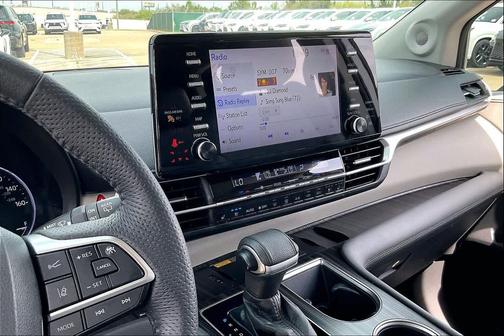 2021 Toyota Sienna Limited 7-Passenger