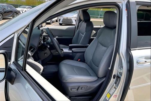2021 Toyota Sienna Limited 7-Passenger