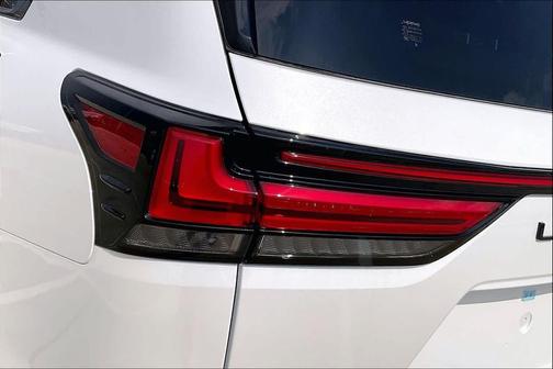 2026 Lexus LX 700h Luxury