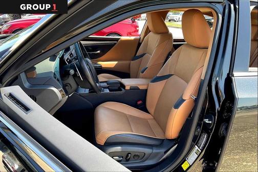 2022 Lexus ES 350 Base