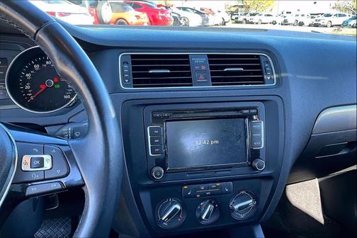 2015 Volkswagen Jetta Auto SE w/Connectivity