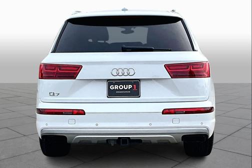 2019 Audi Q7 55 Premium Plus