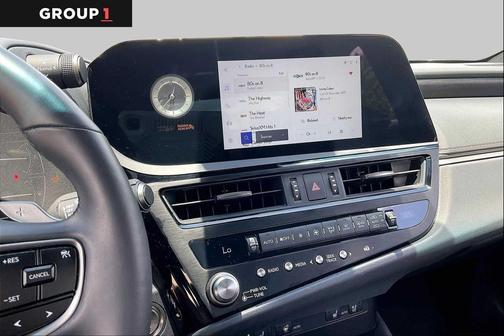 Eminent White Pearl 2025 Lexus ES 350 Base