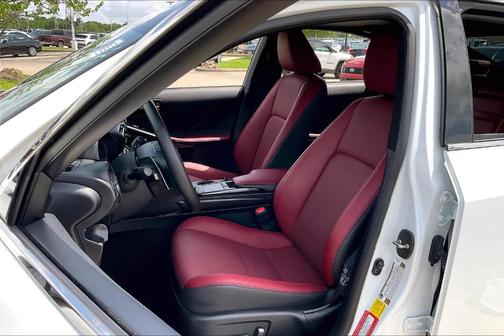 2024 Lexus IS 350 F SPORT Design