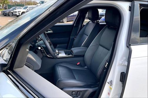 2026 Land Rover Range Rover Velar P250 SE R-Dynamic