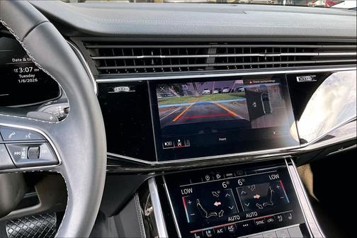 2025 Audi Q7 55 Premium Plus