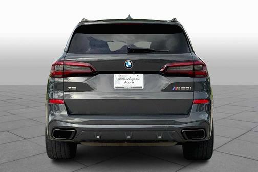 2022 BMW X5 M50i