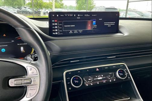 Uyuni White 2021 Genesis GV80 2.5T