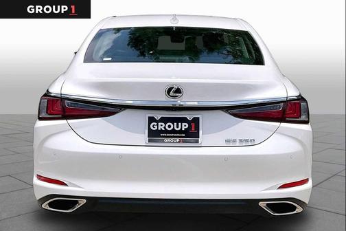 Eminent White Pearl 2025 Lexus ES 350 Base