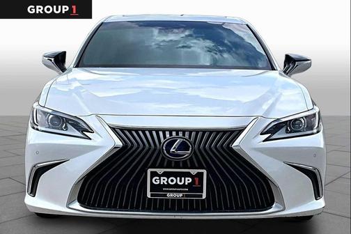Eminent White Pearl 2021 Lexus ES 300h Base