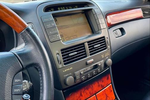 2004 Lexus LS 430 Base