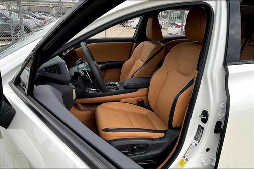 2023 Lexus RZ 450e Premium
